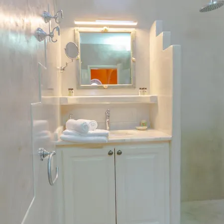 Zoe Aegeas Luxury With Jacuzzi